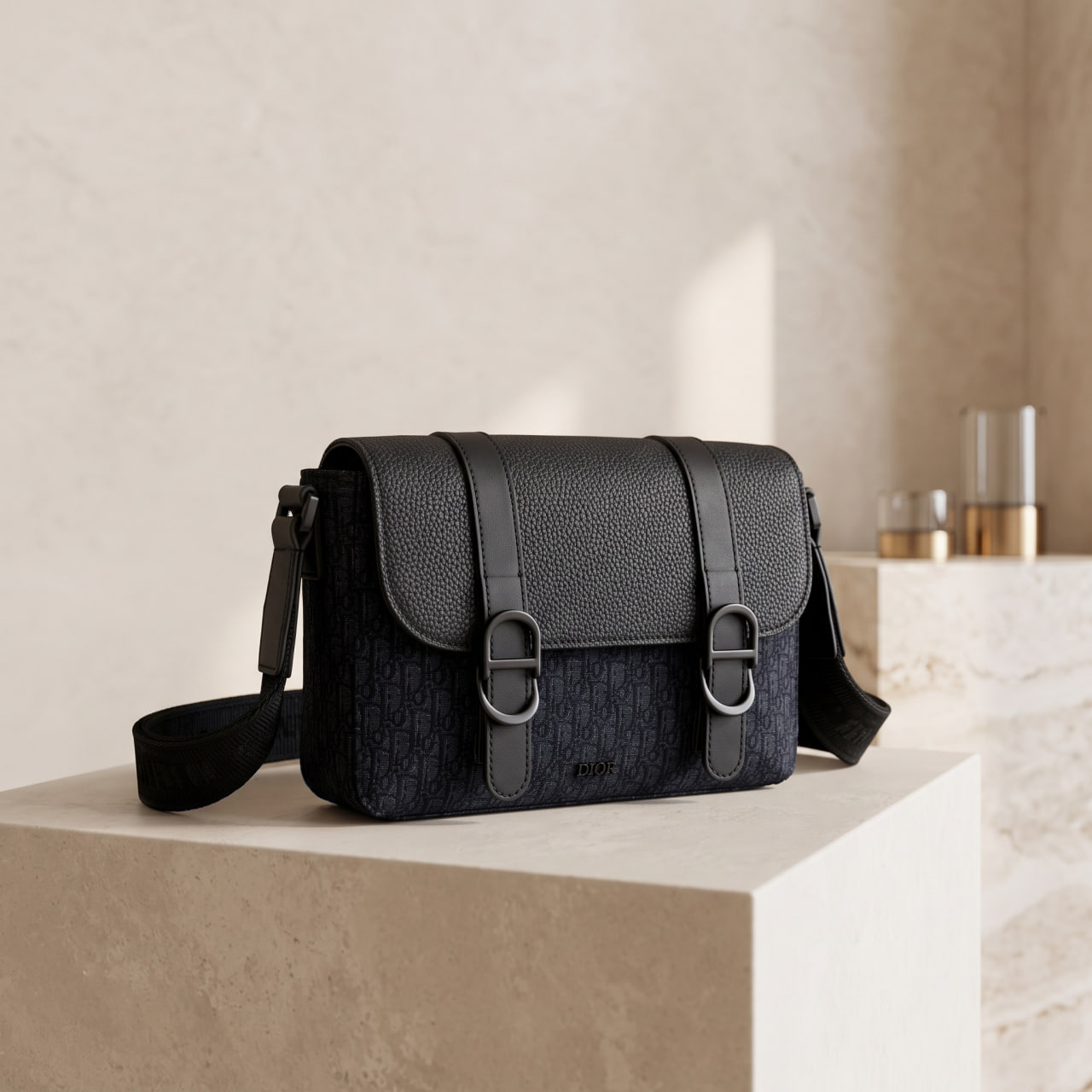 Small Dior Jett Messenger Bag dengan Flap